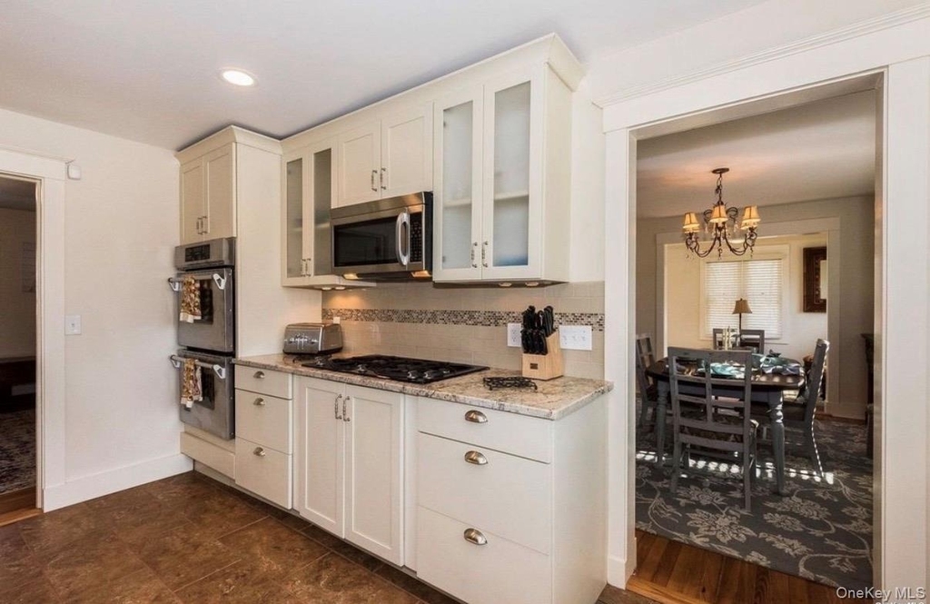 572 Montauk Highway - Photo 6