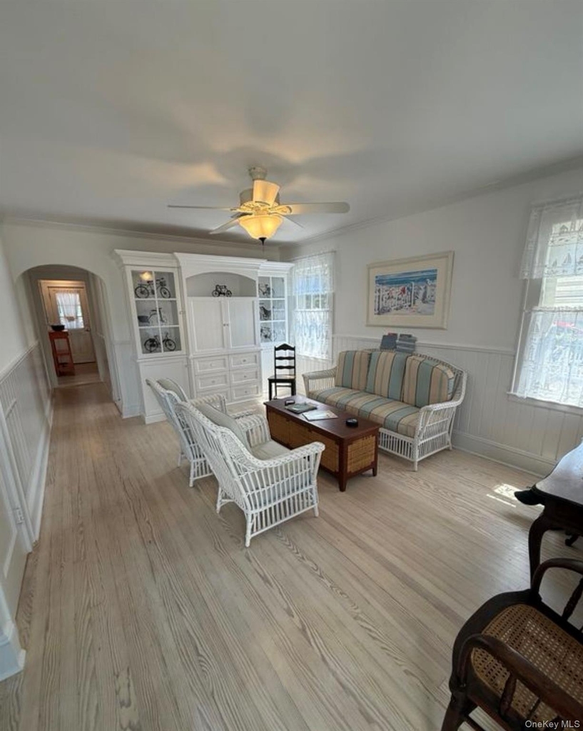 92 Hewlett Avenue - Photo 4