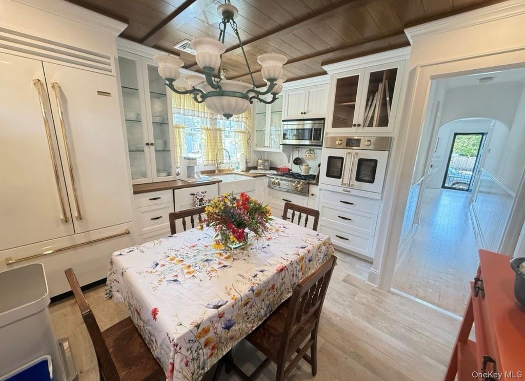 92 Hewlett Avenue - Photo 7
