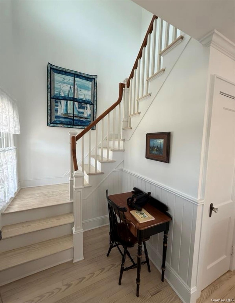 92 Hewlett Avenue - Photo 3