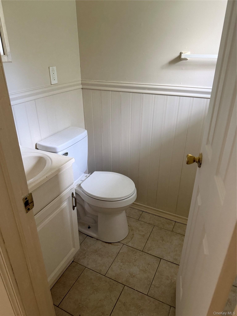 56 Sammis Avenue - Photo 2