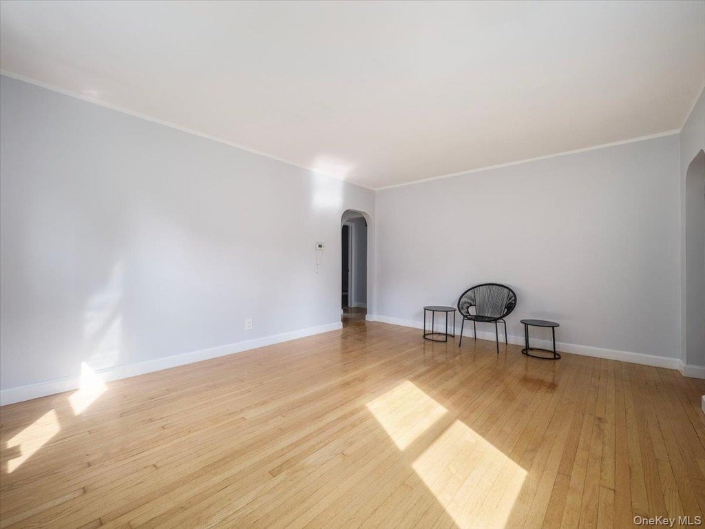 1 Henry Court - Photo 3