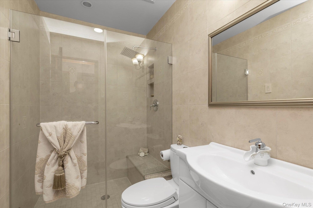 2 Benmor Court - Photo 8