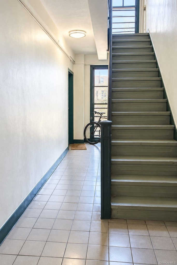 83-00 Talbot Street - Photo 20