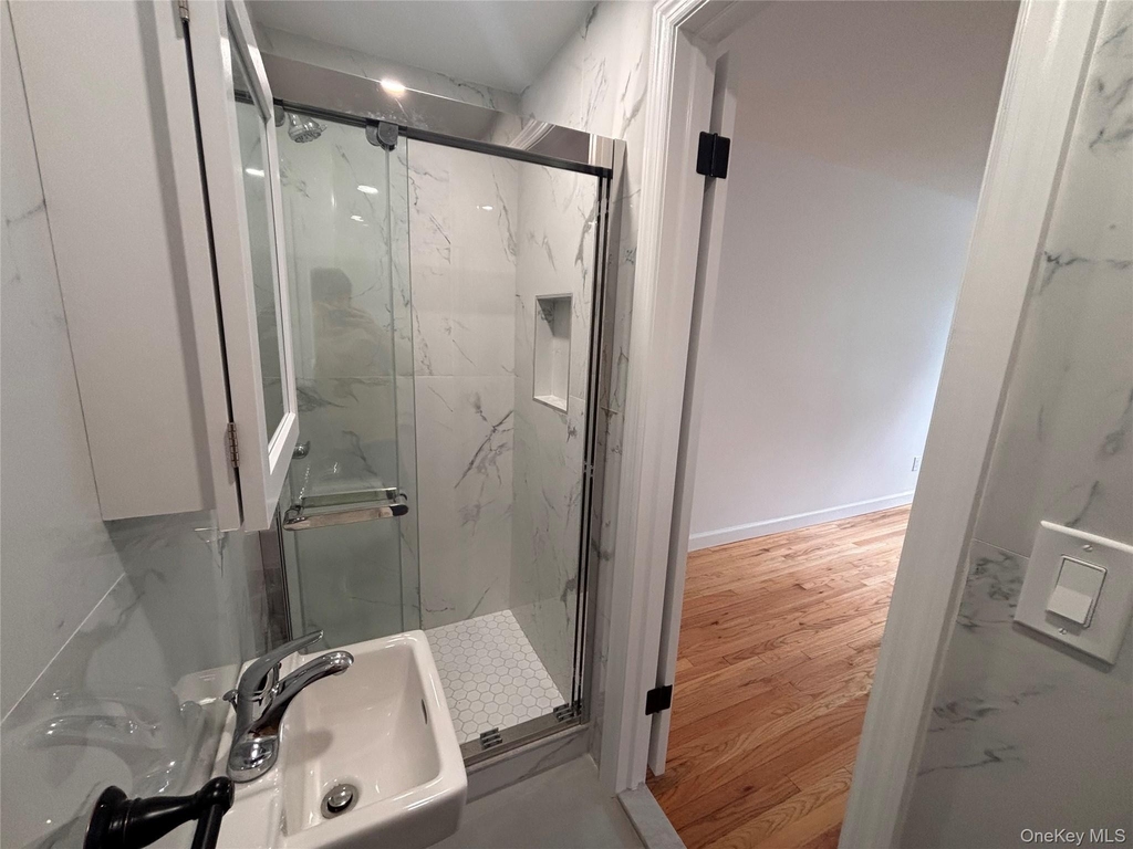 71-34 Kissena Boulevard - Photo 14