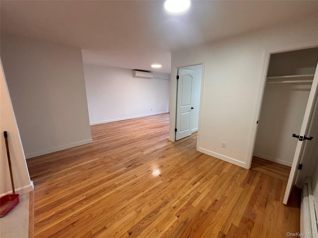71-34 Kissena Boulevard - Photo 7