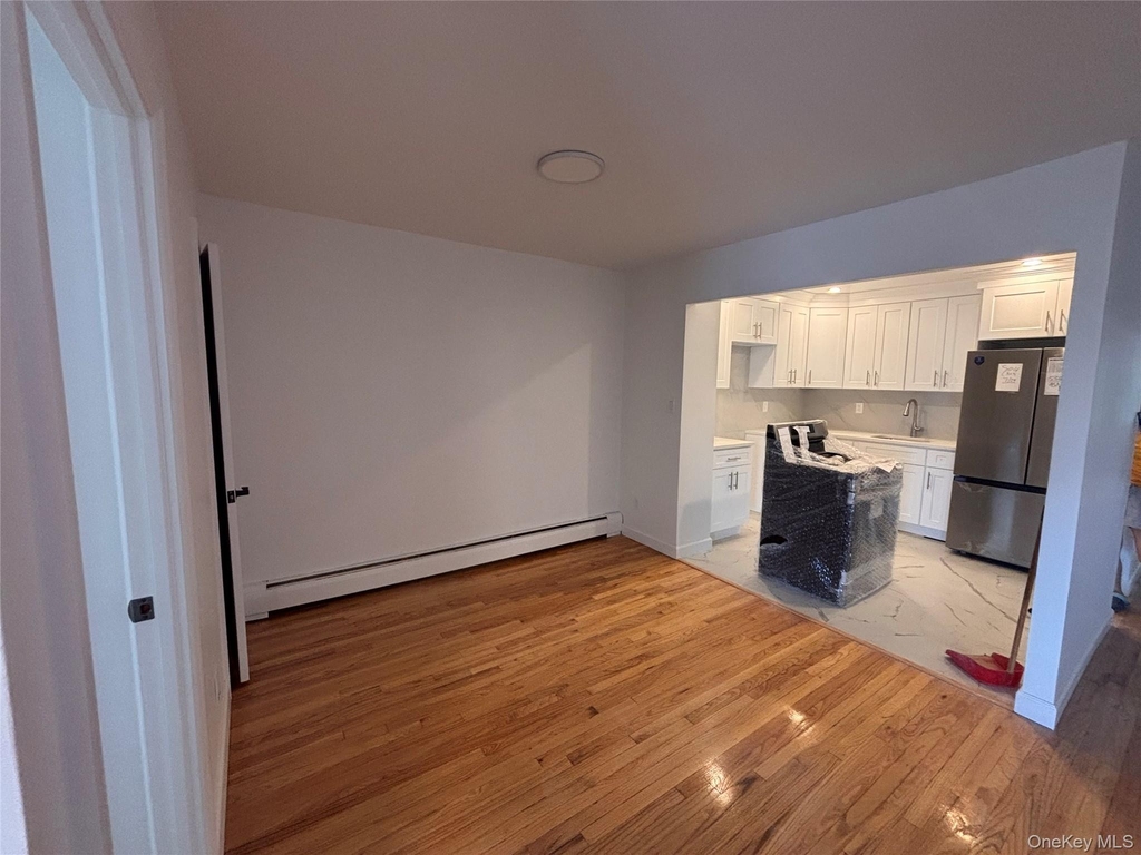 71-34 Kissena Boulevard - Photo 1
