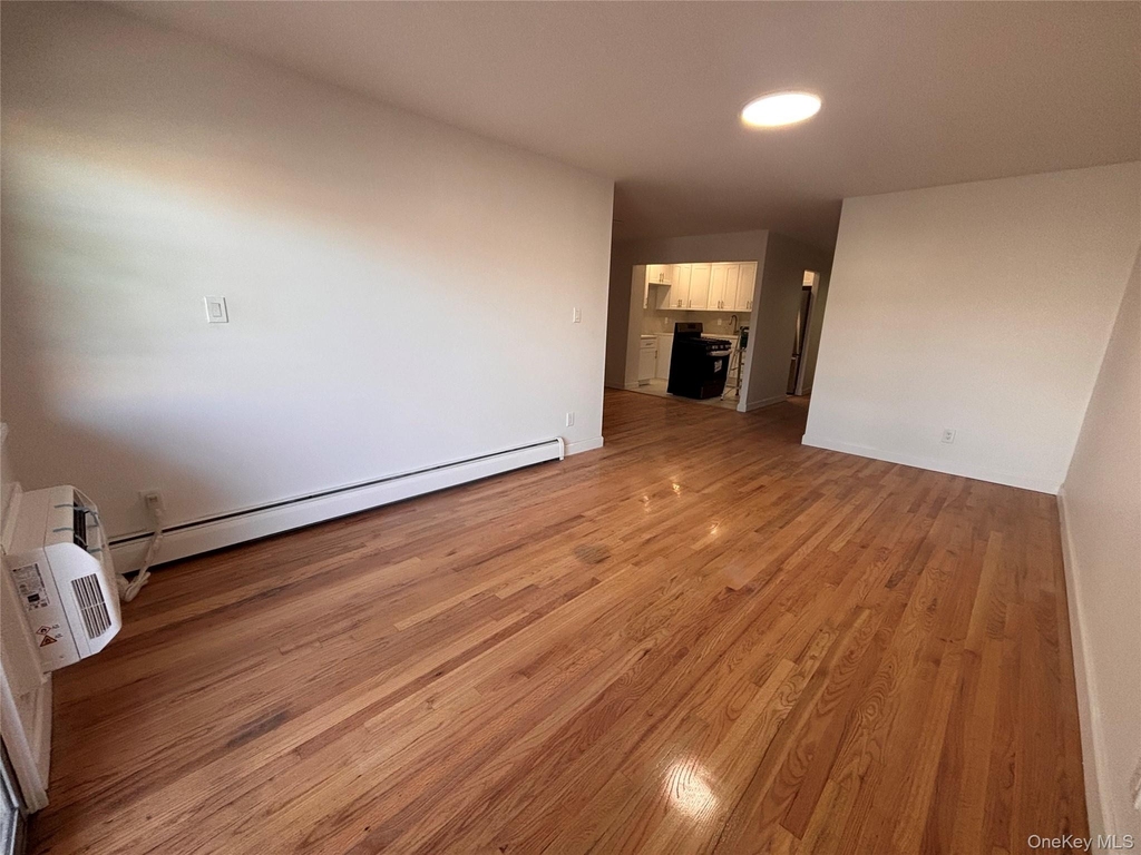 71-34 Kissena Boulevard - Photo 3