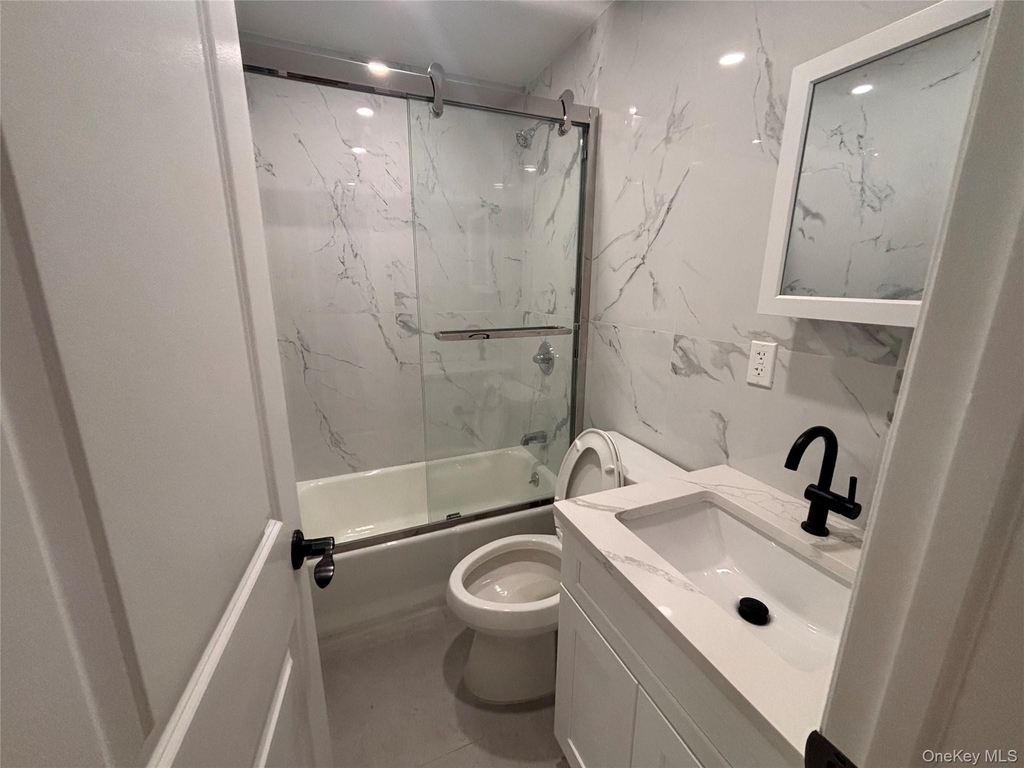 71-34 Kissena Boulevard - Photo 12