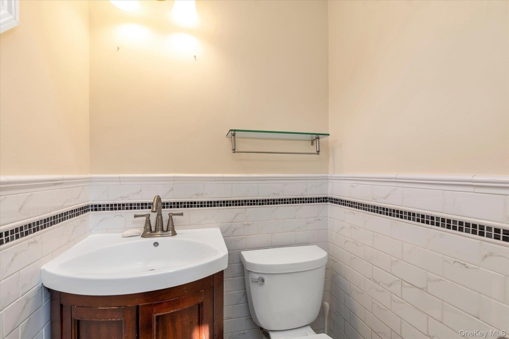 84 Earl Street - Photo 2