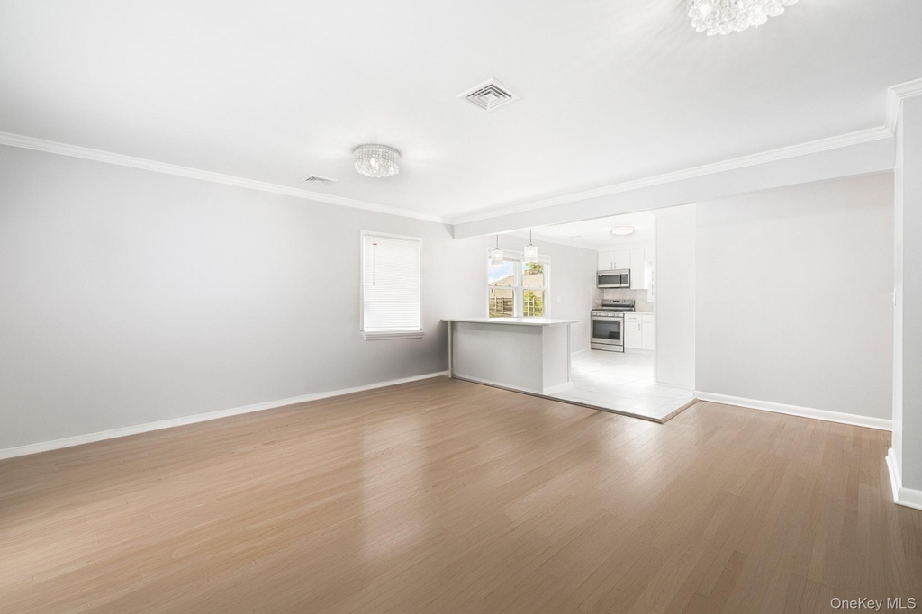 51 Bradley Street - Photo 6