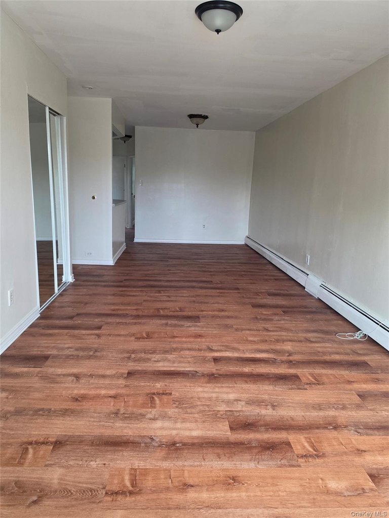 61-25 75th Street - Photo 4