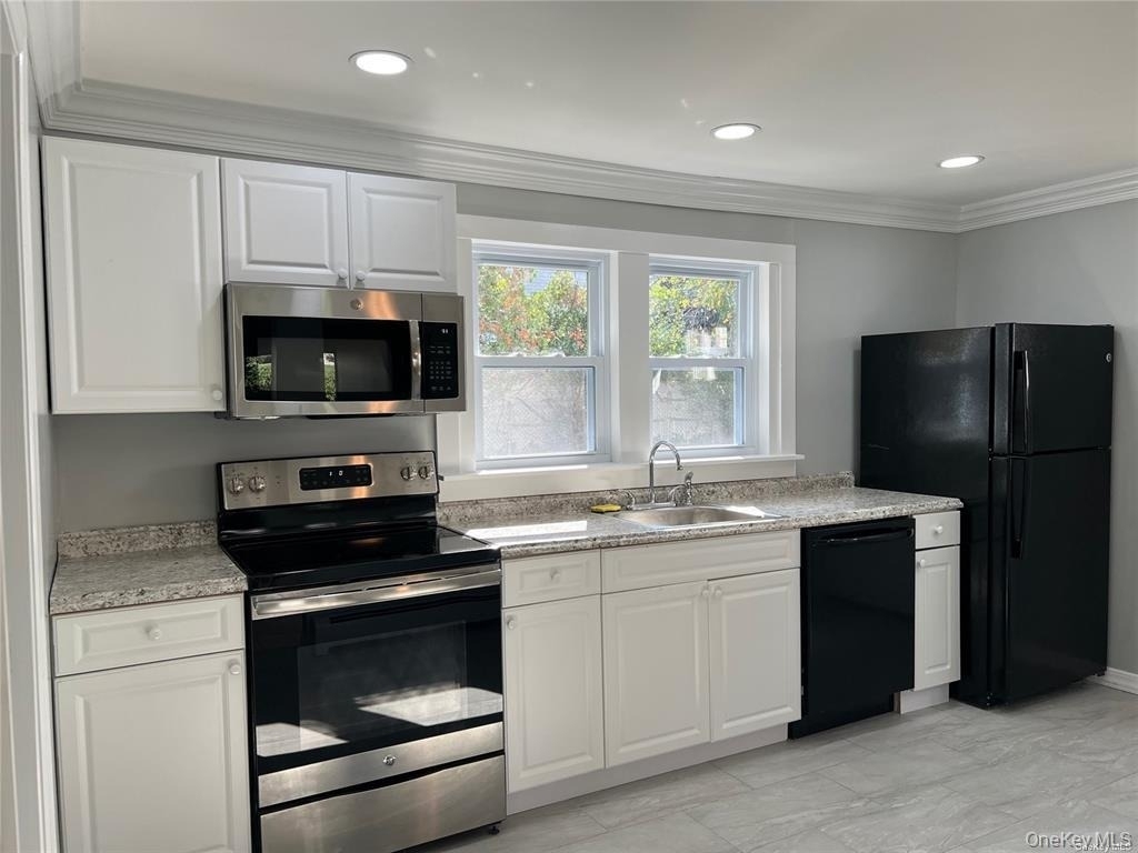 81 Heilman Avenue - Photo 2