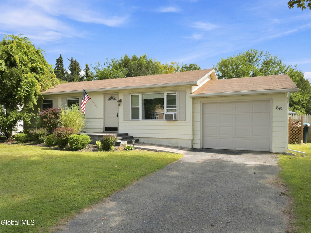 86 Jefferson Street - Photo 1