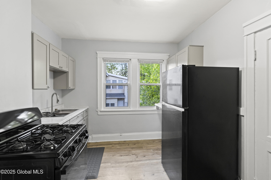 831 Washington Ave - Photo 15