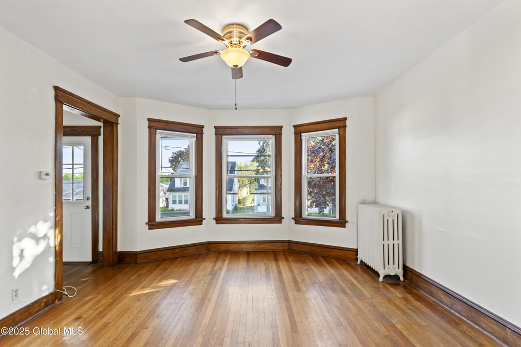 831 Washington Ave - Photo 5