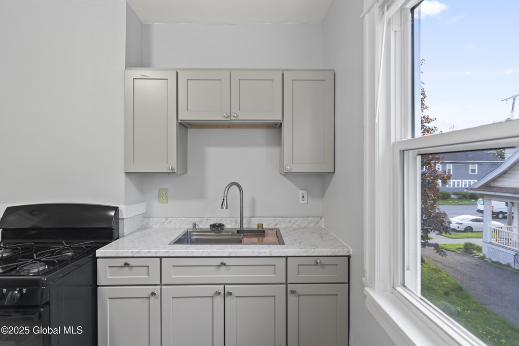 831 Washington Ave - Photo 17