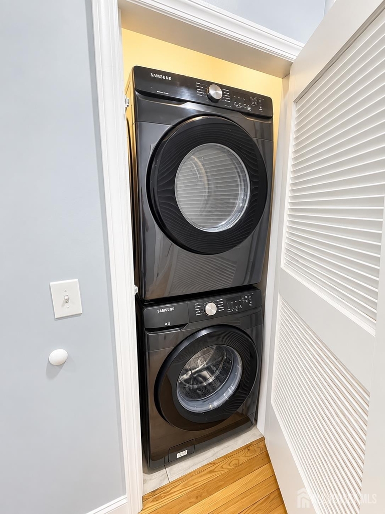 457 Division Street - Photo 4