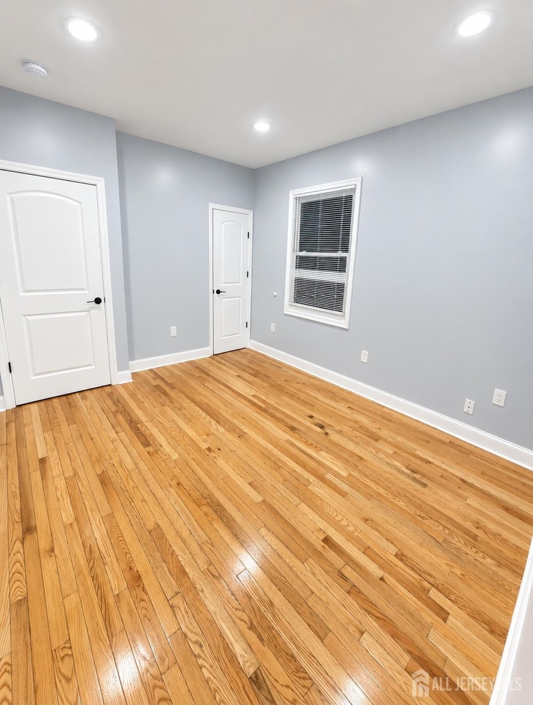 457 Division Street - Photo 5