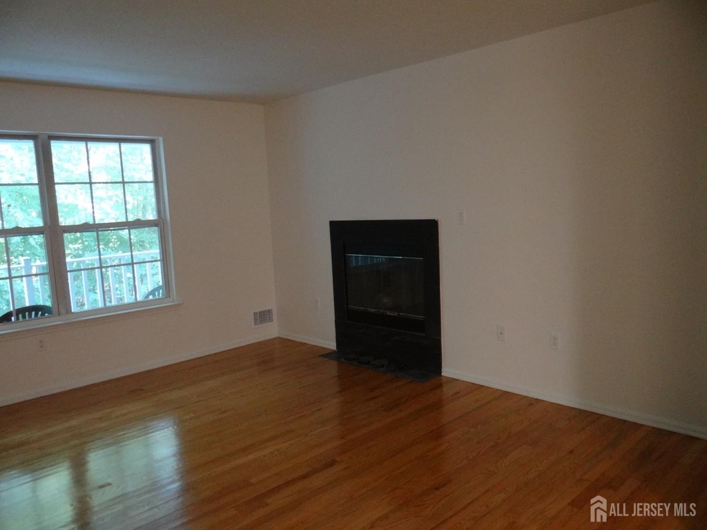 129 Prestwick Way - Photo 5