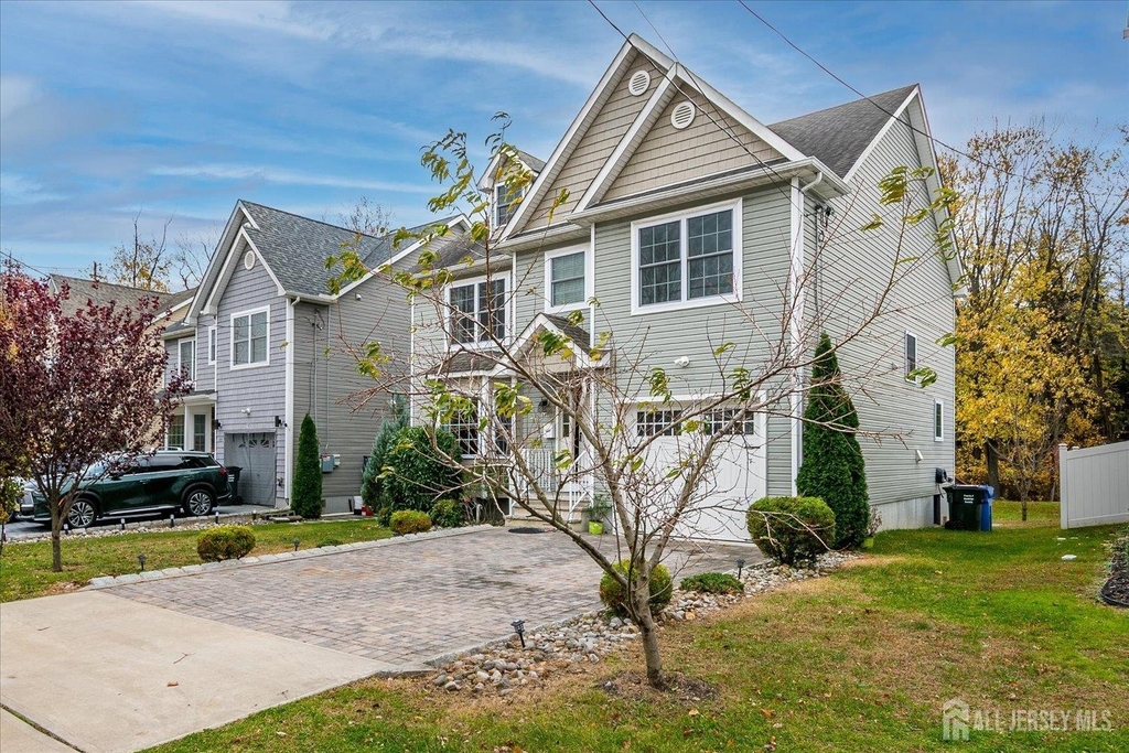 169 Metuchen Avenue - Photo 2