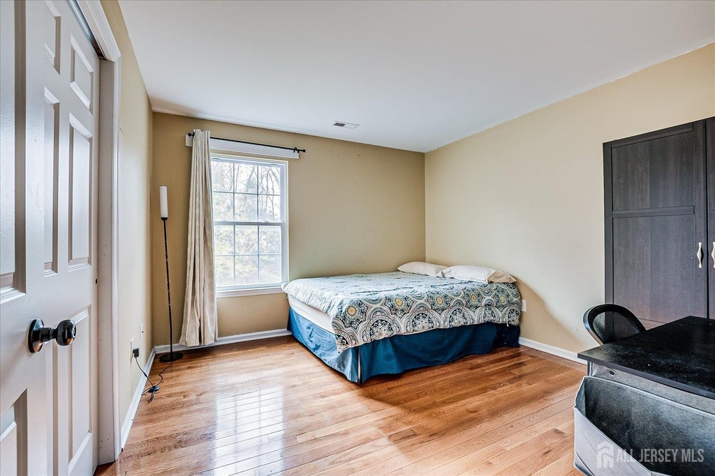 169 Metuchen Avenue - Photo 26