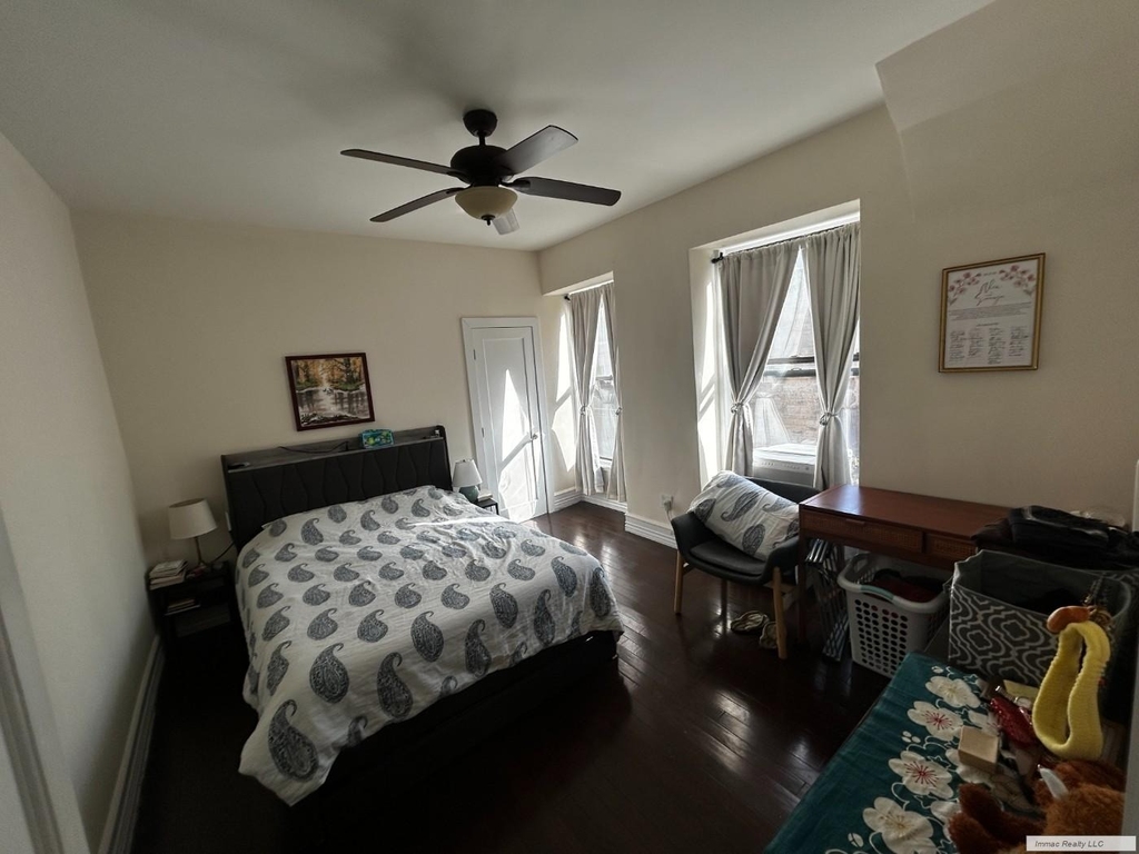 560 W End Avenue - Photo 11