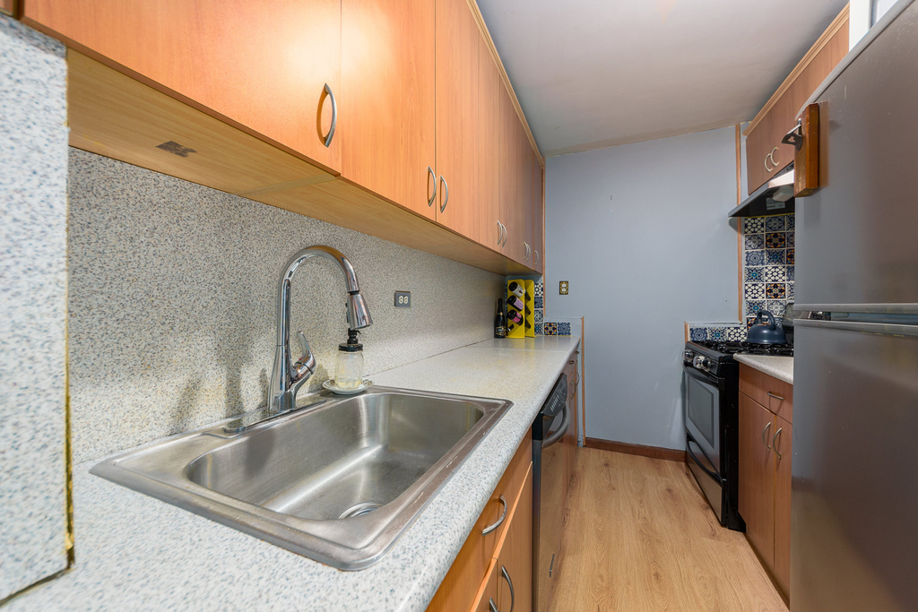 135 Ocean Parkway - Photo 2