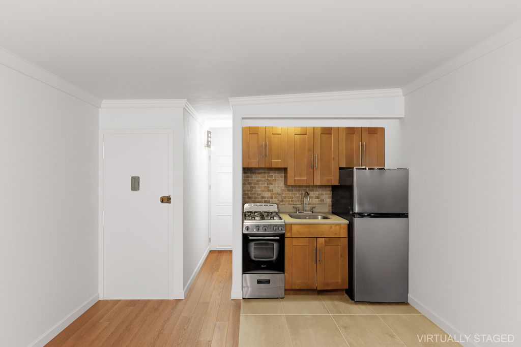 222 1st Avenue - Photo 2