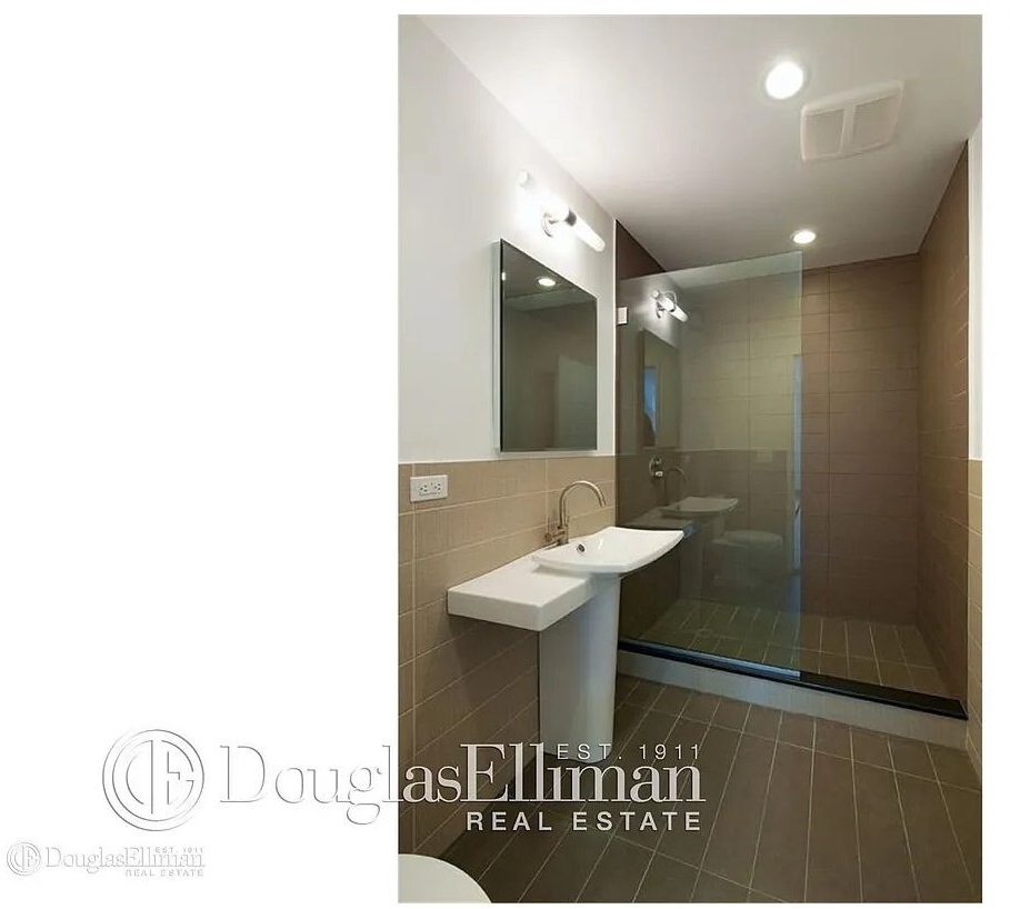 5-43 48th Avenue - Photo 3