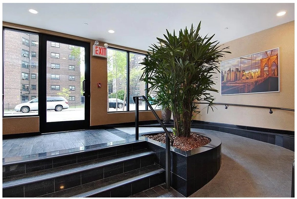 185 York Street - Photo 8