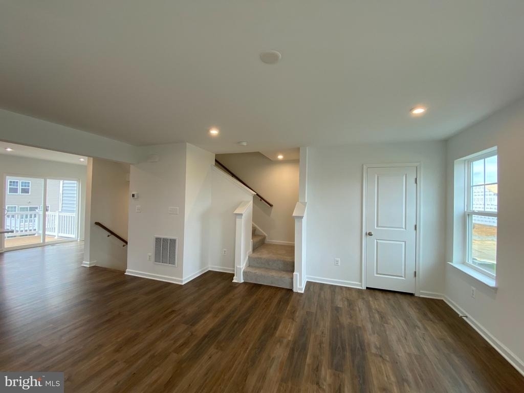 415 Aragon Drive - Photo 10