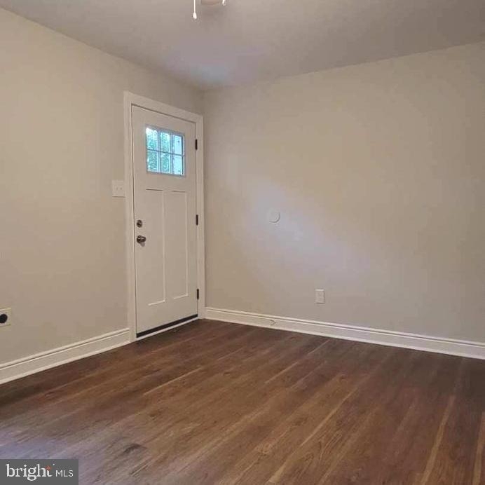 4115 Leake Avenue - Photo 3