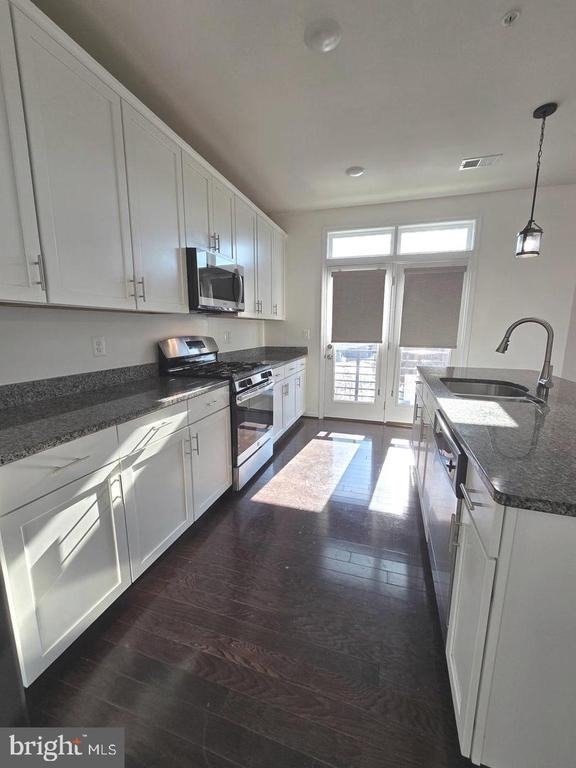 1522 Ribbon Limestone Terrace Se - Photo 4