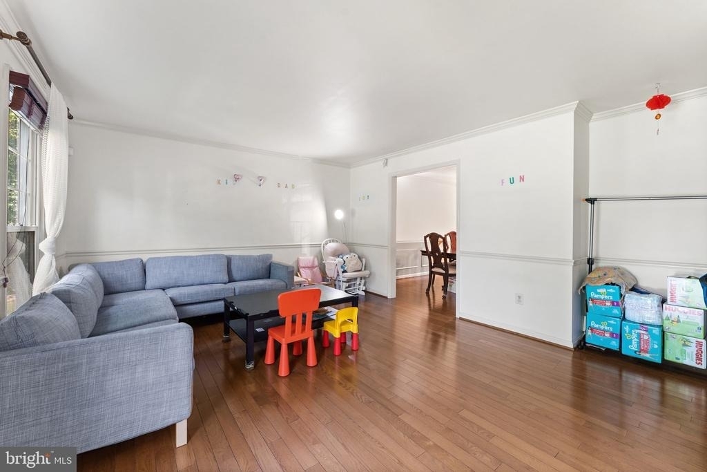 8000 Sandburg Court - Photo 18