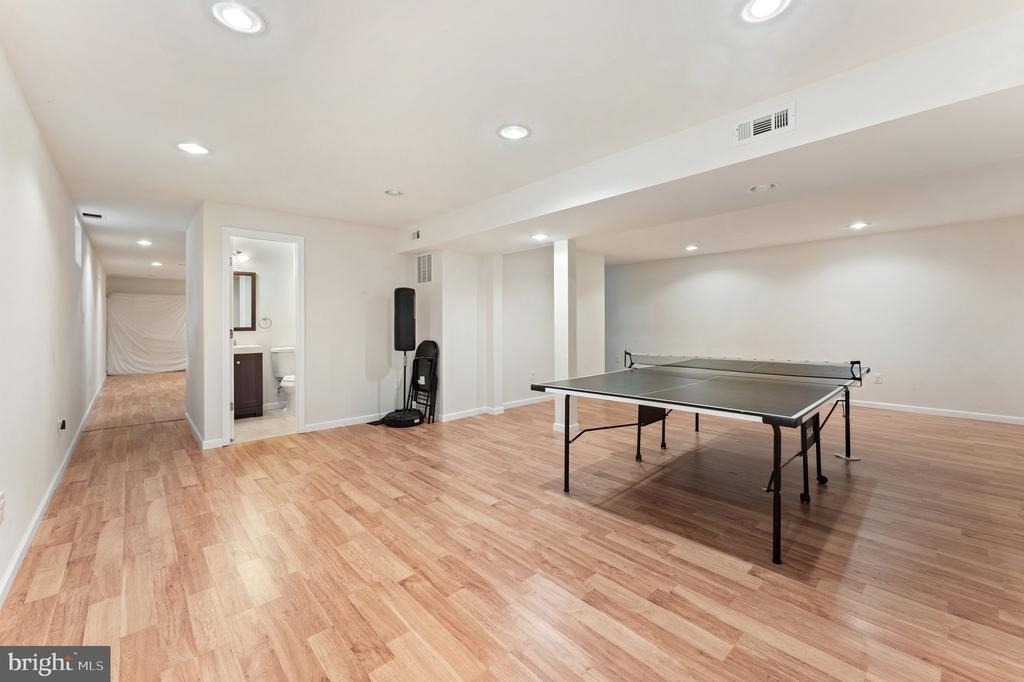 8000 Sandburg Court - Photo 43