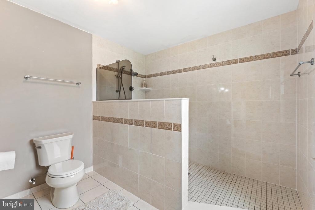 8000 Sandburg Court - Photo 39