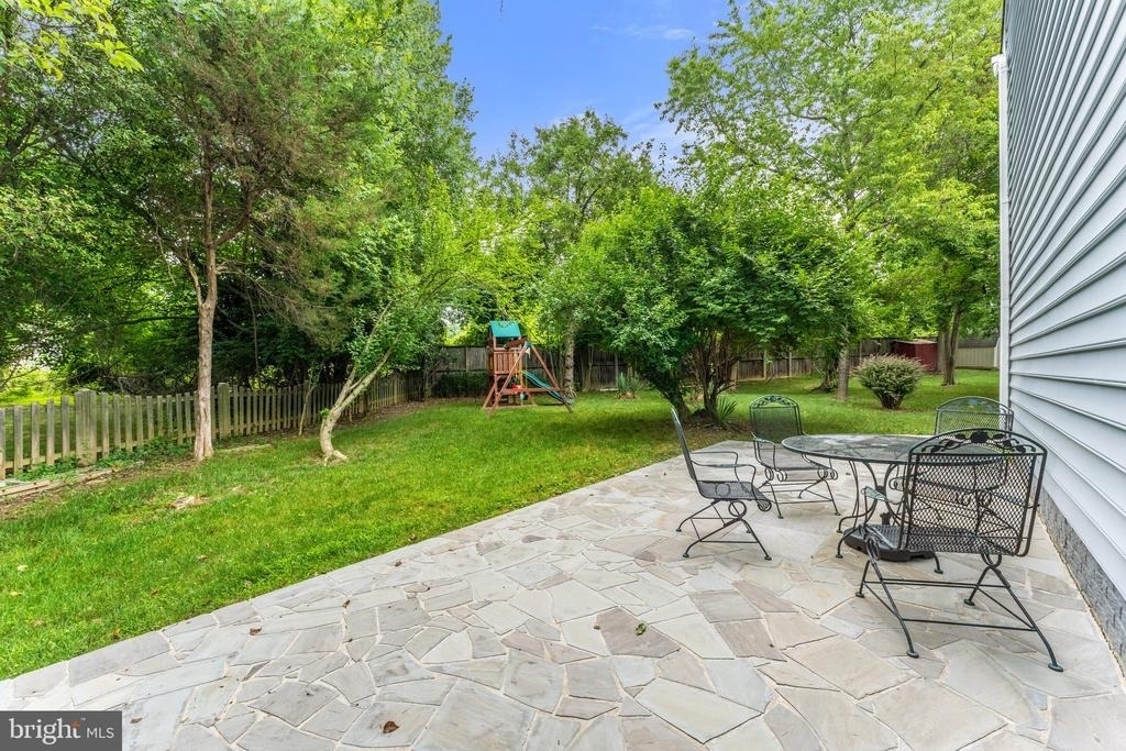 8000 Sandburg Court - Photo 9