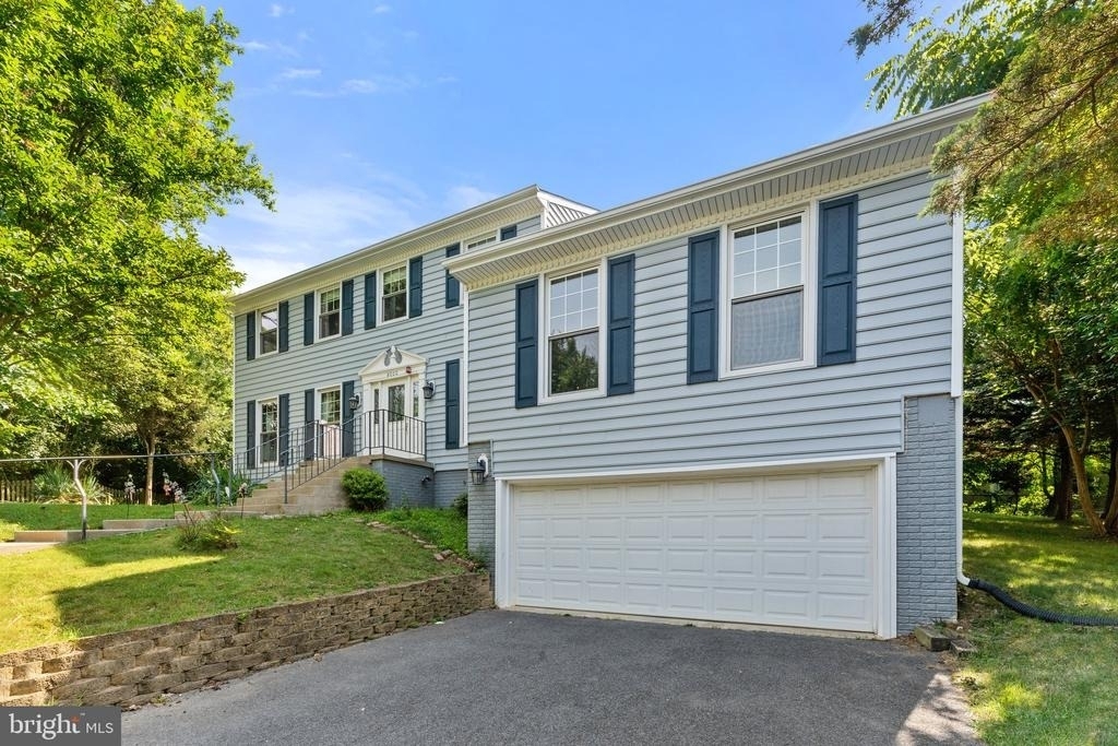 8000 Sandburg Court - Photo 0