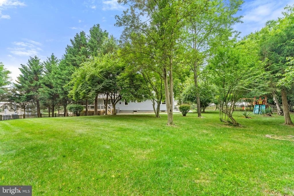 8000 Sandburg Court - Photo 16
