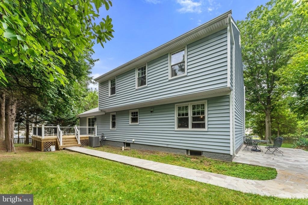 8000 Sandburg Court - Photo 13