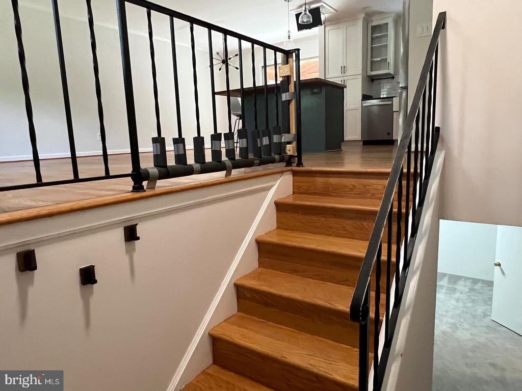 8711 Braeburn Drive - Photo 3