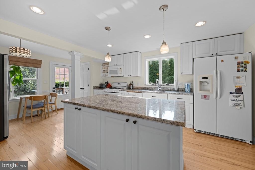 703 Dranesville Road - Photo 11