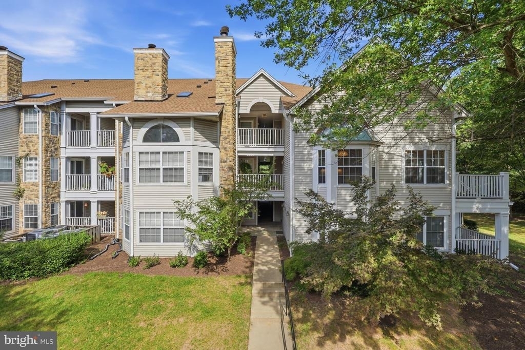 5629 Willoughby Newton Drive - Photo 0