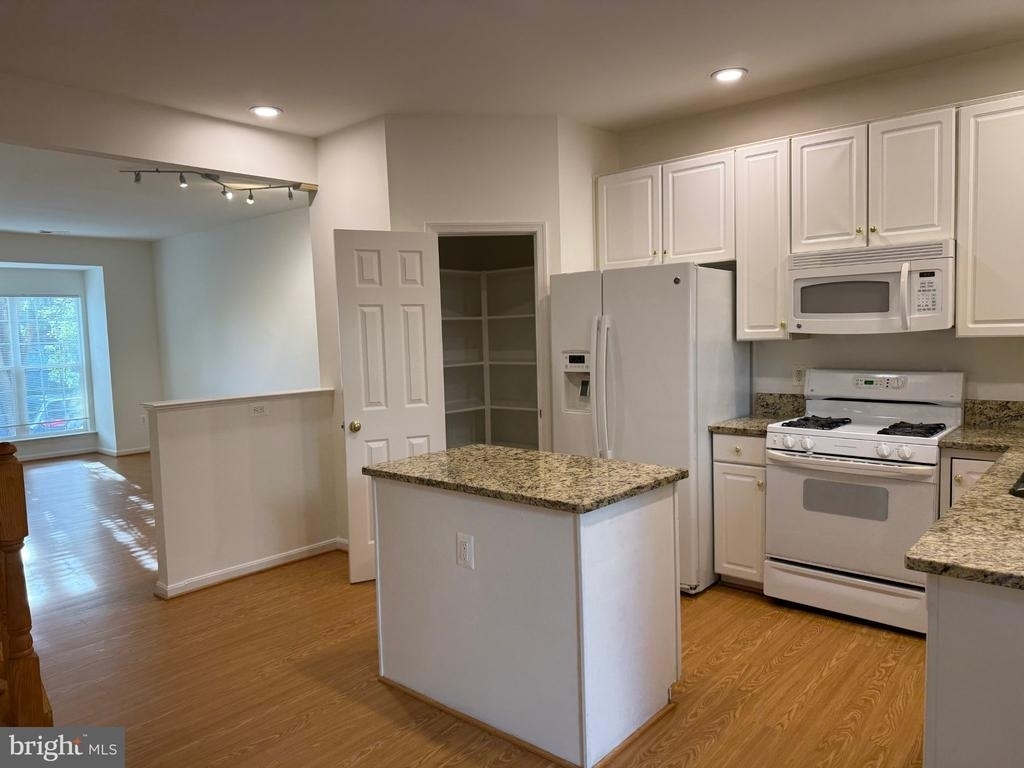 2427 Dew Meadow Court - Photo 3