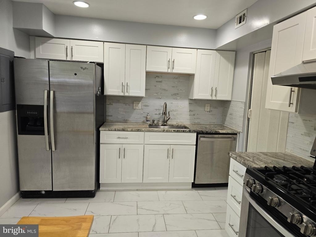 5876 Kara Place - Photo 7