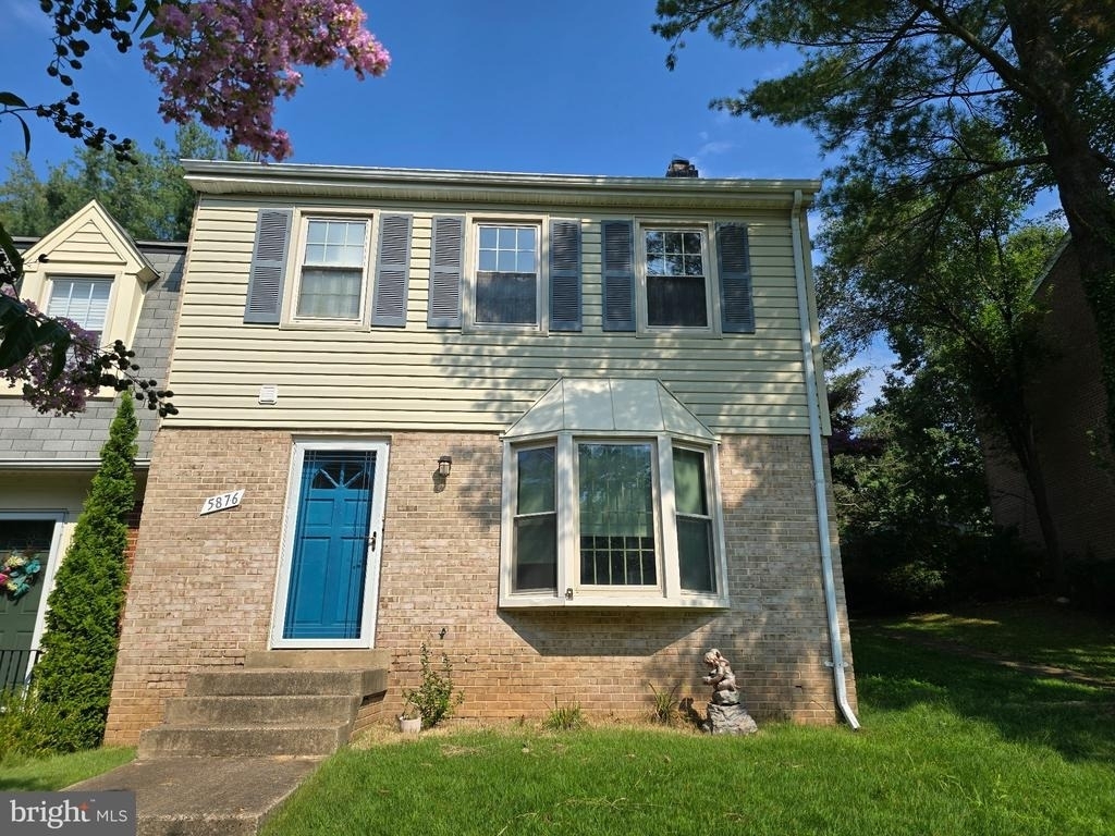 5876 Kara Place - Photo 0
