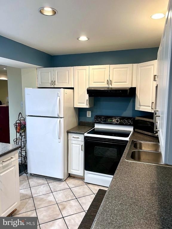 7413 Clifton Quarry Drive - Photo 11