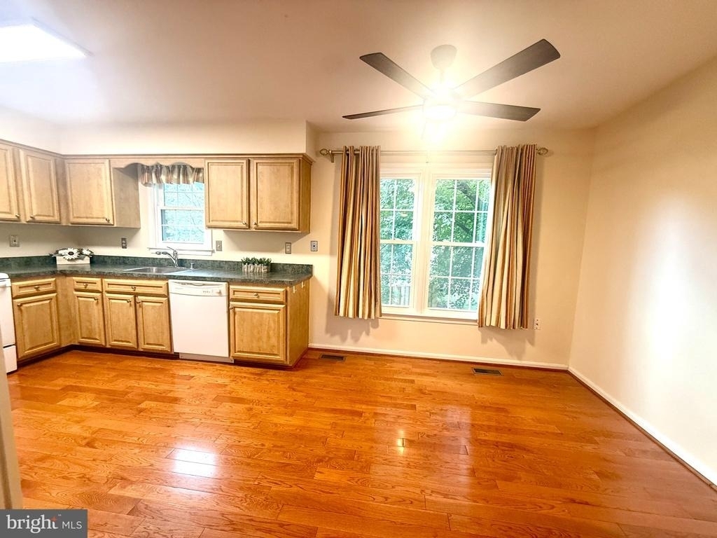 10313 Latney Road - Photo 2