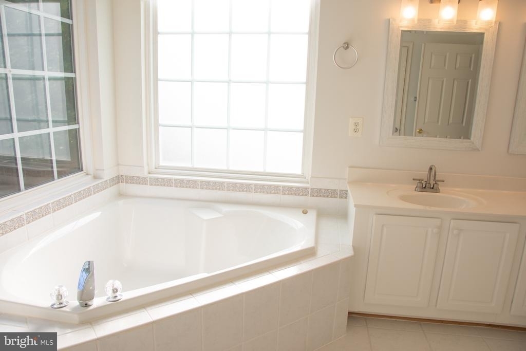 3347 Wilton Crest Court - Photo 14